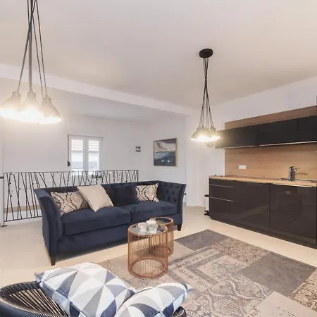 Ema Apartment Zadar